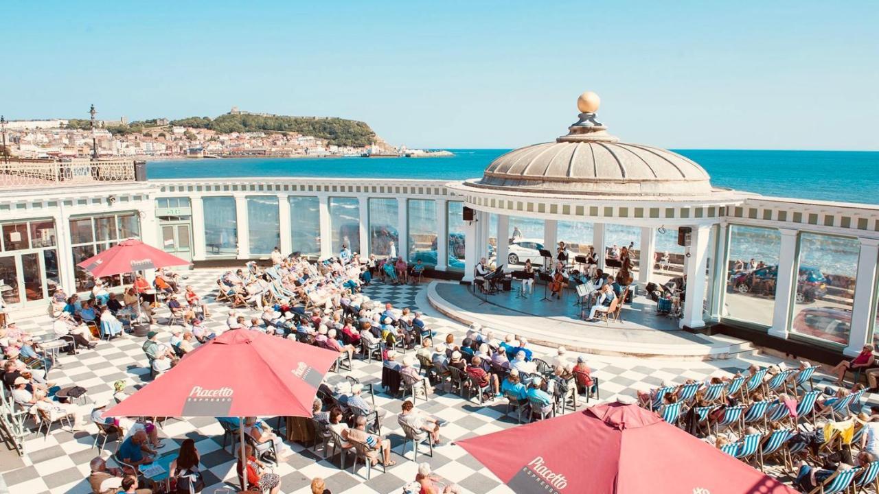 스카버러 Lighthouse View, One Min From Harbour & Beach 아파트 외부 사진